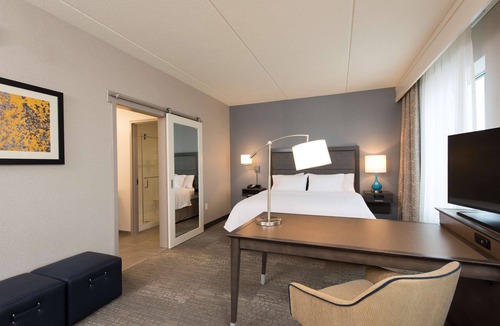 Midtown Hotel | Hampton Inn & Suites Grand Rapids Downtown