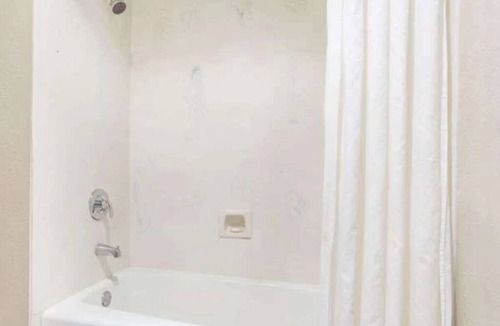 Mountain View Hotel | Have a Super Bowl Time at our Super 8 by Wyndham in Mountain View. 6 mi to Levi