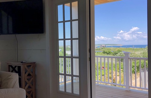 Block Island House | Heart of Downtown-New Construction-Walk to the Beach-Central Air-Ocean Views