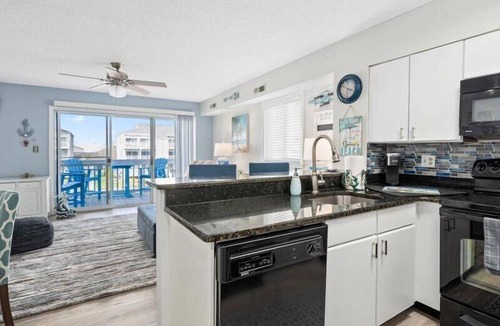 North Ocean City Condo | Hidden Harbour F 219 - 1 br/1 bath with outdoor pool in north OC close to shops/restaurants