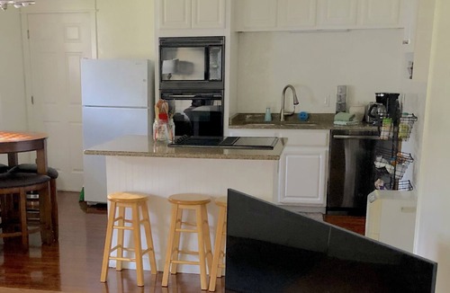 Mendenhall Valley House | High Grade - Affordable, Near Mendenhall Glacier, Trails, and Conveniences -DISCOUNT ON TOURS!