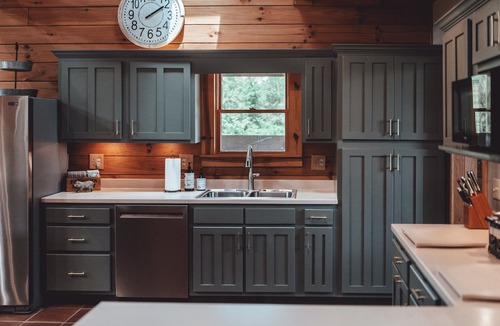 Rockbridge Cabin | High Meadows Secluded Luxury Lodge, 20+ Acres, Hot Tub, Private Trails, Wifi