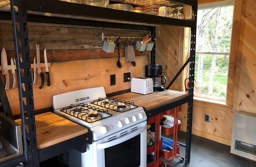 Lubec Cottage | HIGHTIDE! A waterfront downeast retreat adjacent to West Quoddy Head State Park