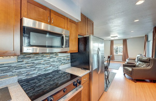 Old Seward - Oceanview House | Hike, Bike & Ski! Cozy Anchorage Townhome