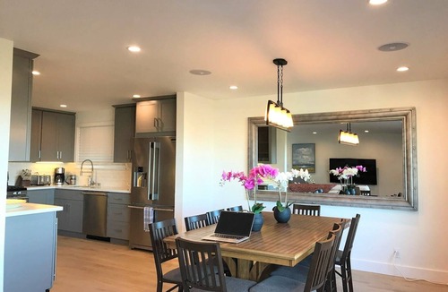 Daly City House | Hilltop Beauty with Breathtaking San Francisco View