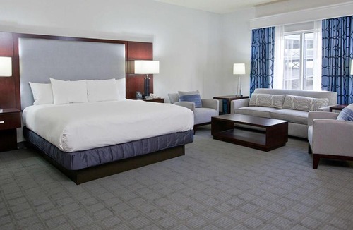 Scranton Hotel | Hilton Scranton & Conference Center