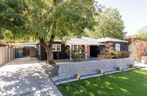 Encanto House | Historic Gem with Pool in the heart of Downtown!