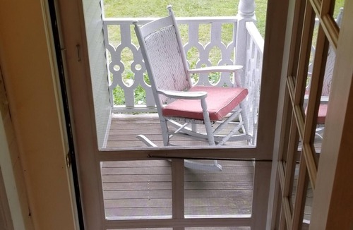 Islesboro House | Historic Seaside Cottage with its own beaches overlooking Penobscot Bay.