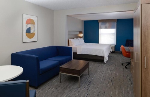 Marysville Hotel | Holiday Inn Express Hotel and Suites Marysville by IHG