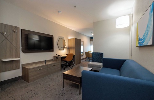 Northwest Berkeley Hotel | Holiday Inn Express Hotel & Suites Berkeley by IHG