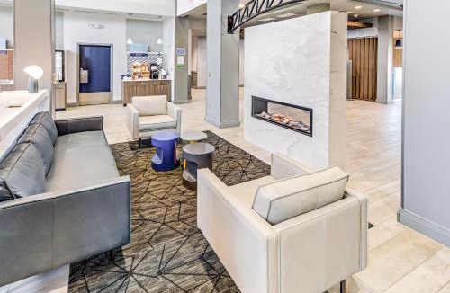 Columbus Hotel | Holiday Inn Express Hotel & Suites Ohio State University- OSU Medical Center by IHG