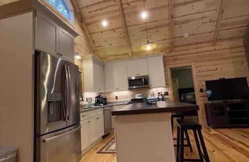 Ellijay Cabin | Hollow Tree Hideaway, Coosawattee River Resort - Free Ticket for each night of your stay