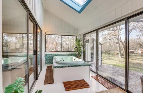 Brookshire House | Hot Tub, Deck & Grill: Brookshire Gem Near Venues