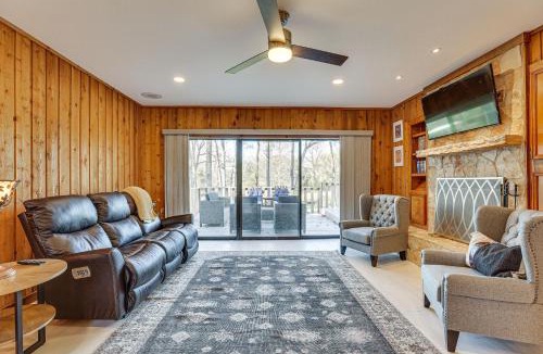 Brookshire House | Hot Tub, Deck & Grill: Brookshire Gem Near Venues