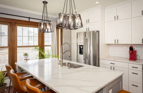 Clintonville House | Hot Tub, Tiki Bar & Harry Potter Room- Clintonville Family Retreat
