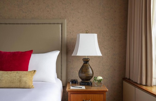 Downtown Anchorage Hotel | Hotel Captain Cook