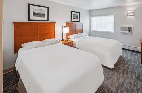Seward Hotel | Hotel Edgewater