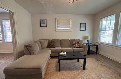 Near East Columbus House | Housepitality- The 614 Peaceful Escape - Old Town