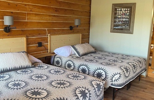 Tok Cabin | Hunter Cabin-Modern Comfort in the Last Frontier (For families or casual travelers)