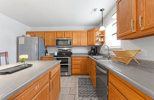 Huntertown House | Huntertown 4 Bed! Pets LOVE Fenced Yard & Garage