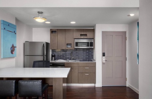 Emeryville Hotel | HYATT house Emeryville/San Francisco Bay Area
