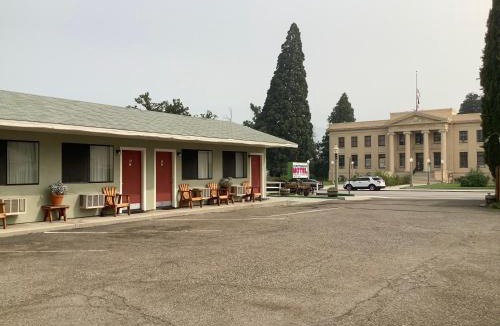 Independence Hotel | Independence Courthouse Motel