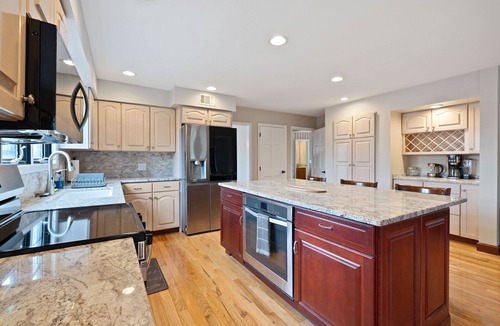 Powell House | Indoor Pool Retreat 5 Min to Zoo Near Golf