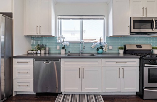 Oakland House | Inspire. SF City View. Free parking inside the compound. Near downtown