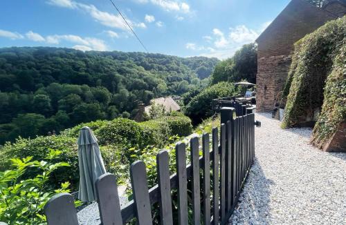 Ironbridge House | Ironbridge Tiny Hideaway