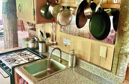 Monmouth House | Island Tree House Glamping