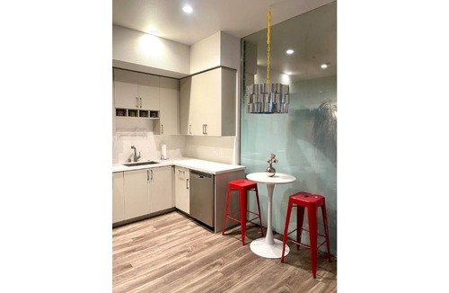 Downtown Oakland Apartment | Jack London square stylish luxury 1BD apartment