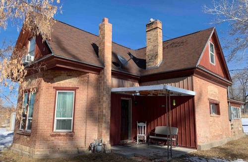 Spring City House | Jailer`s Cottage | 130-Year-Old Gem | Sleeps 12