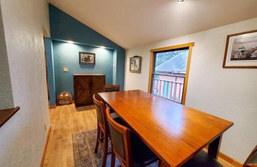 North Douglas House | Juneau Cabin near Eaglecrest & Trails