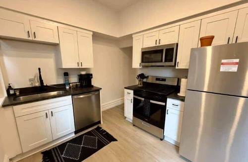 Victorian Village Resort | Jungle 4th Avenue
