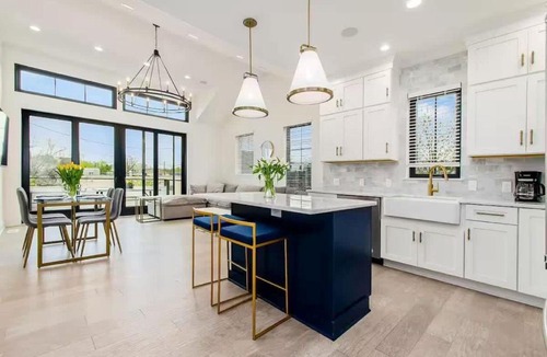 Italian Village House | Jungle House Designer Residences - Downtown Columbus