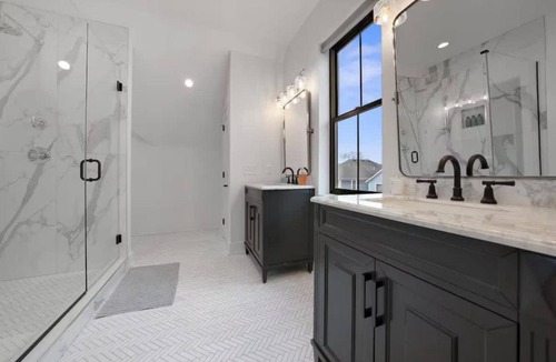 Italian Village House | Jungle House Premier Residences - Downtown Columbus & Short North