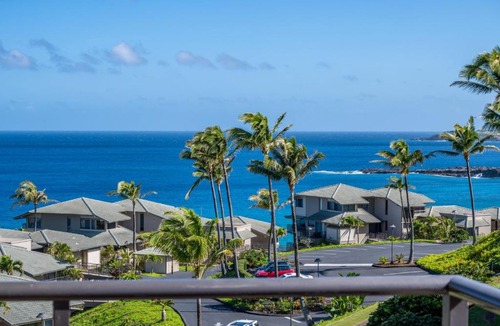 Napili Apartment | Kapalua Bay Villas Large Master Suite 3 Free Cars KBM Resorts Large Master Suite 3 Units 4 Bedrooms KBV ML-3725