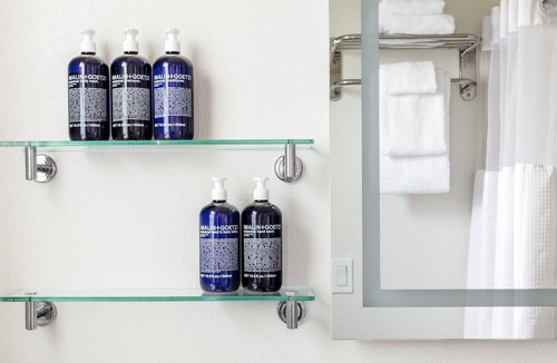 Ventura Apartment | Kasa Palo Alto | Charming Double Room, Classic California Vibes