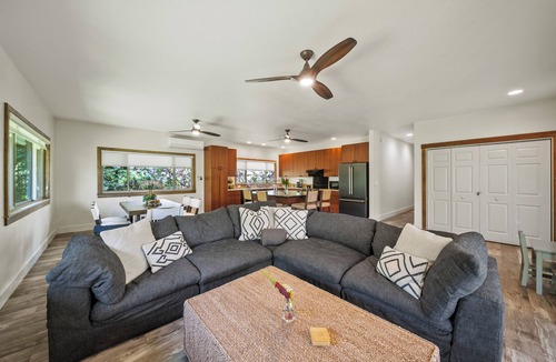 Pupukea House | Kaunala Retreat | 4BR Oasis w/Sauna, Lanai, Steps to Velzyland Beach