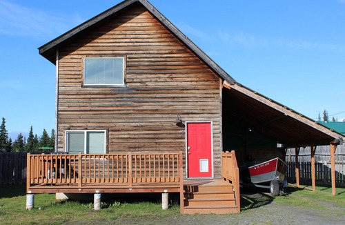 Kalifornsky Cabin | Kenai Beachfront Cabin 4 - 10min to Kenai and Kasilof rivers