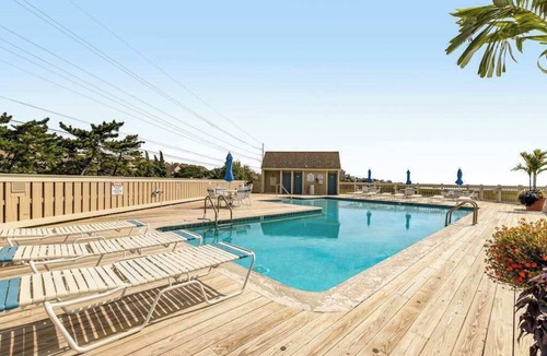 Fenwick Island House | Kings Grant ocean front townhouse w/, outside shower and community pool