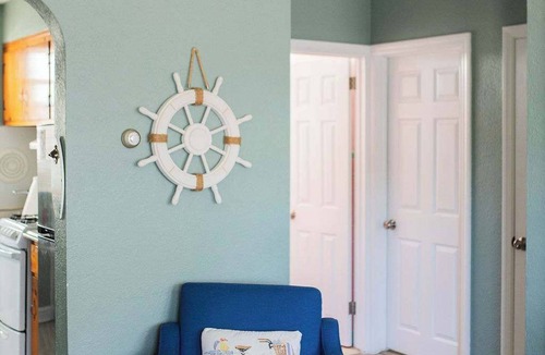 Wildwood Apartment | Kiwi's Cottage: Beach, Boardwalk & Pet Friendly!