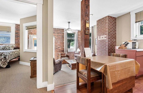 Bryant Pond Condo | Lake Christopher Condominium
