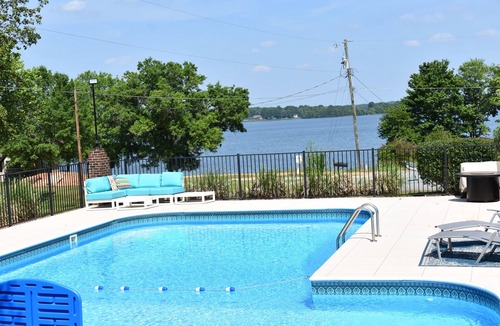 Lake Norman of Catawba House | Lake Front Home w/Dock, Kayaks, Private Pool - 4BR/3B Stunning Views, Sleeps 13!