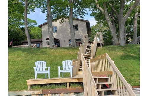Long Lake House | Lake Huron Beachfront
