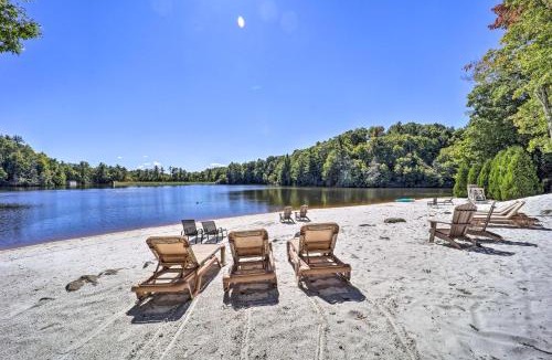 Newland House | Lake & Pool Access! Outdoorsy Getaway in Newland