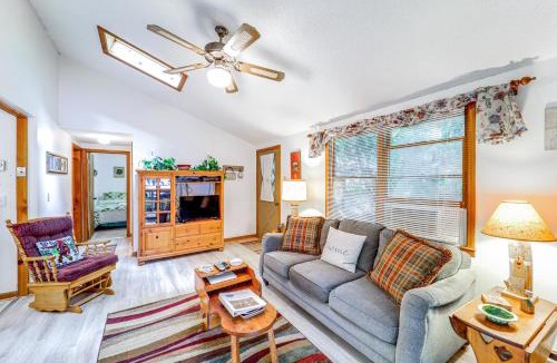 Newland House | Lake & Pool Access! Outdoorsy Getaway in Newland