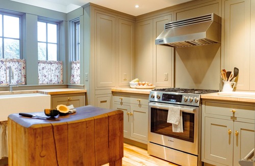 Bryant Pond Cottage | Lake Views: Chef's Kitchen, Wood Stove, 20 min to Sunday River