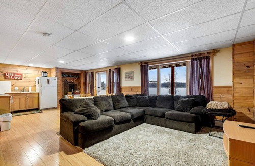 Pittsburg Cabin | Lakefront Cabin Incredible for a Peaceful and Serene Getaway in New Hampshire