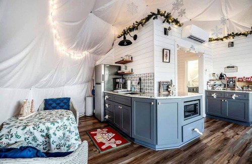 Smithville Cabin | Lakefront Dome with Private Deck and Amazing Hiking Trails in Tennessee